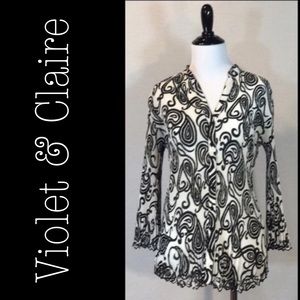 White & Black Long Sleeve Top